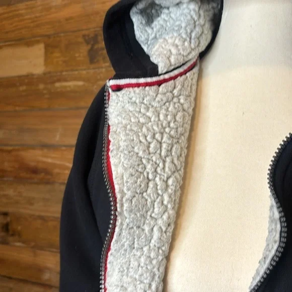 Tommy Hilfiger fleece-jacket black boys size large 16/18 - Picture 4 of 9